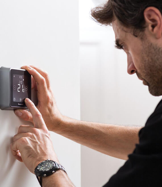 Pourquoi faire le choix d’un thermostat connecté dans son logement ?