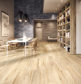 Carrelage effet bois imitant parfaitement le parquet.